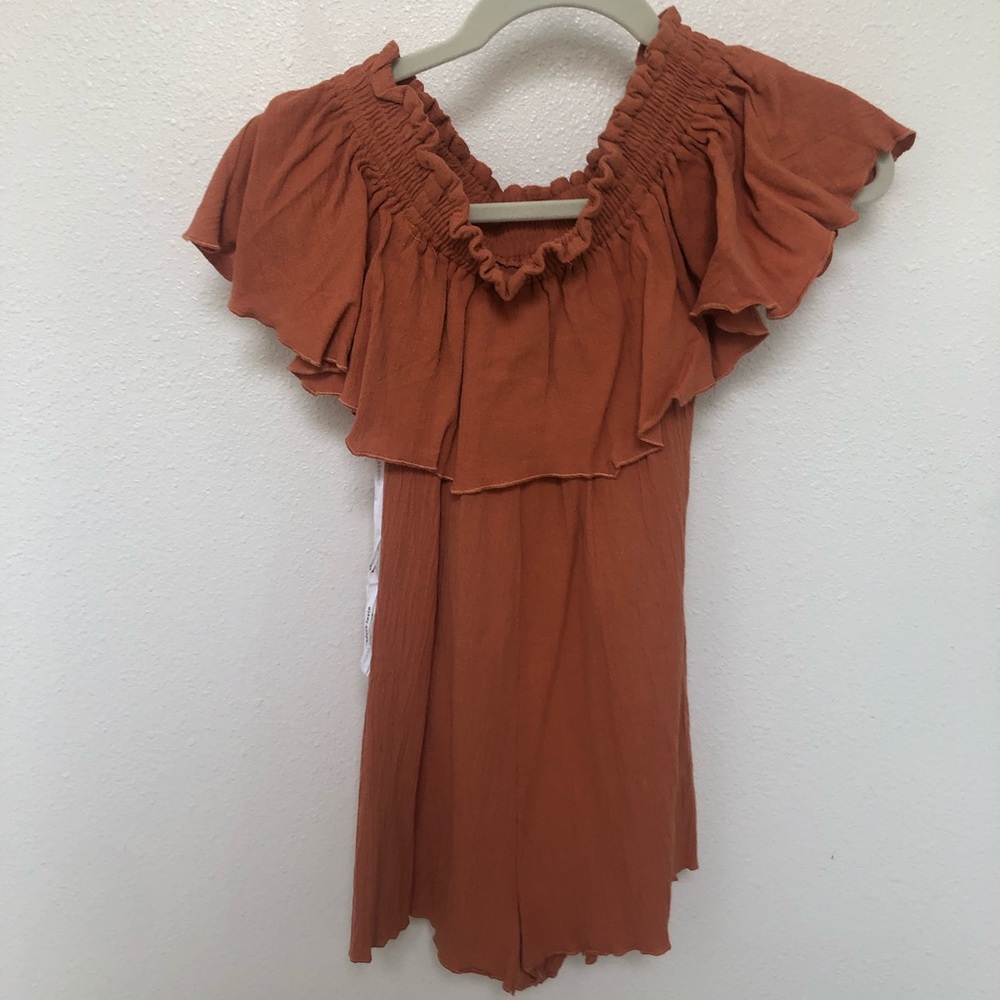 Some Days Lovin Off the Shoulder Romper - Picture 3 of 3
